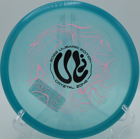 CryZtal Zone overstable approach putter throwing a flat forehand with dependable fade at Iron Hill DGC in Newark, DE