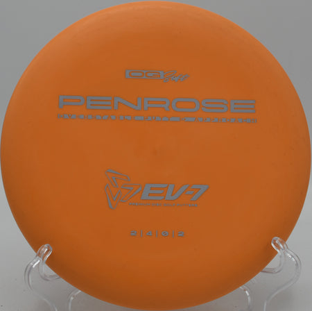 EV-7 Penrose overstable beaded putter dropping into chains on a headwind putt at Maple Hill Disc Golf Course in Leicester, Massachusetts.