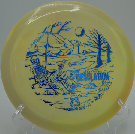 Doomsday Biohazard Desolation carving a controlled flex line at South Hills DGC in Lebanon, PA, bending perfectly around a guardian tree.