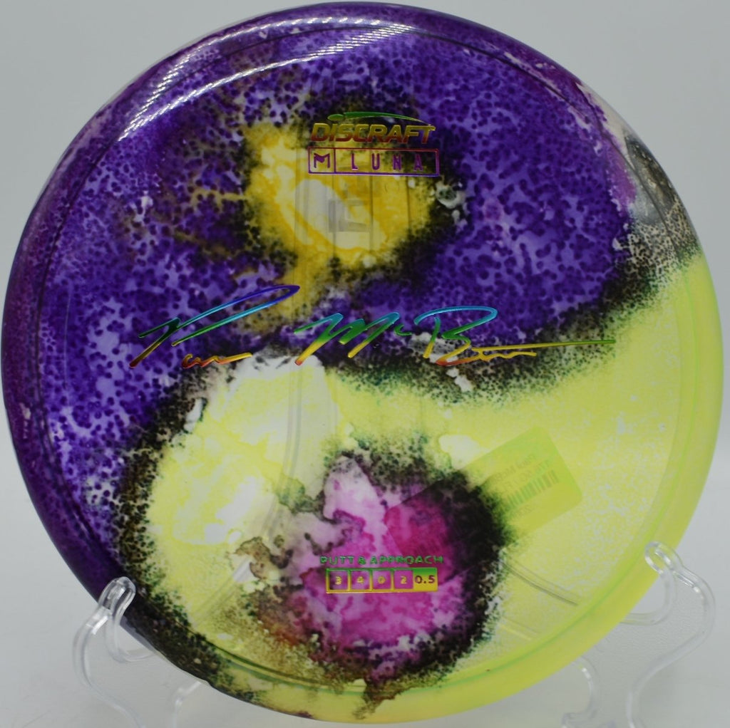 FlyDye Luna putter thrown in Oregon with nationwide shipping for stable glide and touch approach control