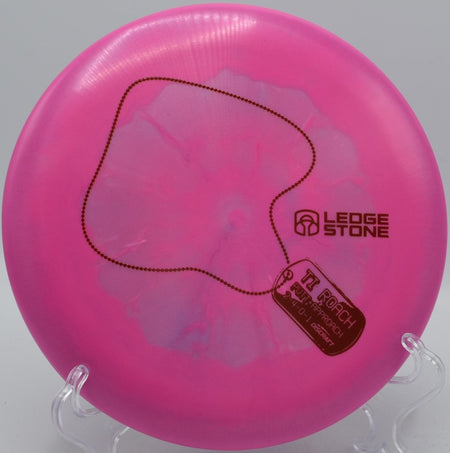 Discraft Titanium ColorShift Roach putter favored in Florida with nationwide shipping for accurate short range control