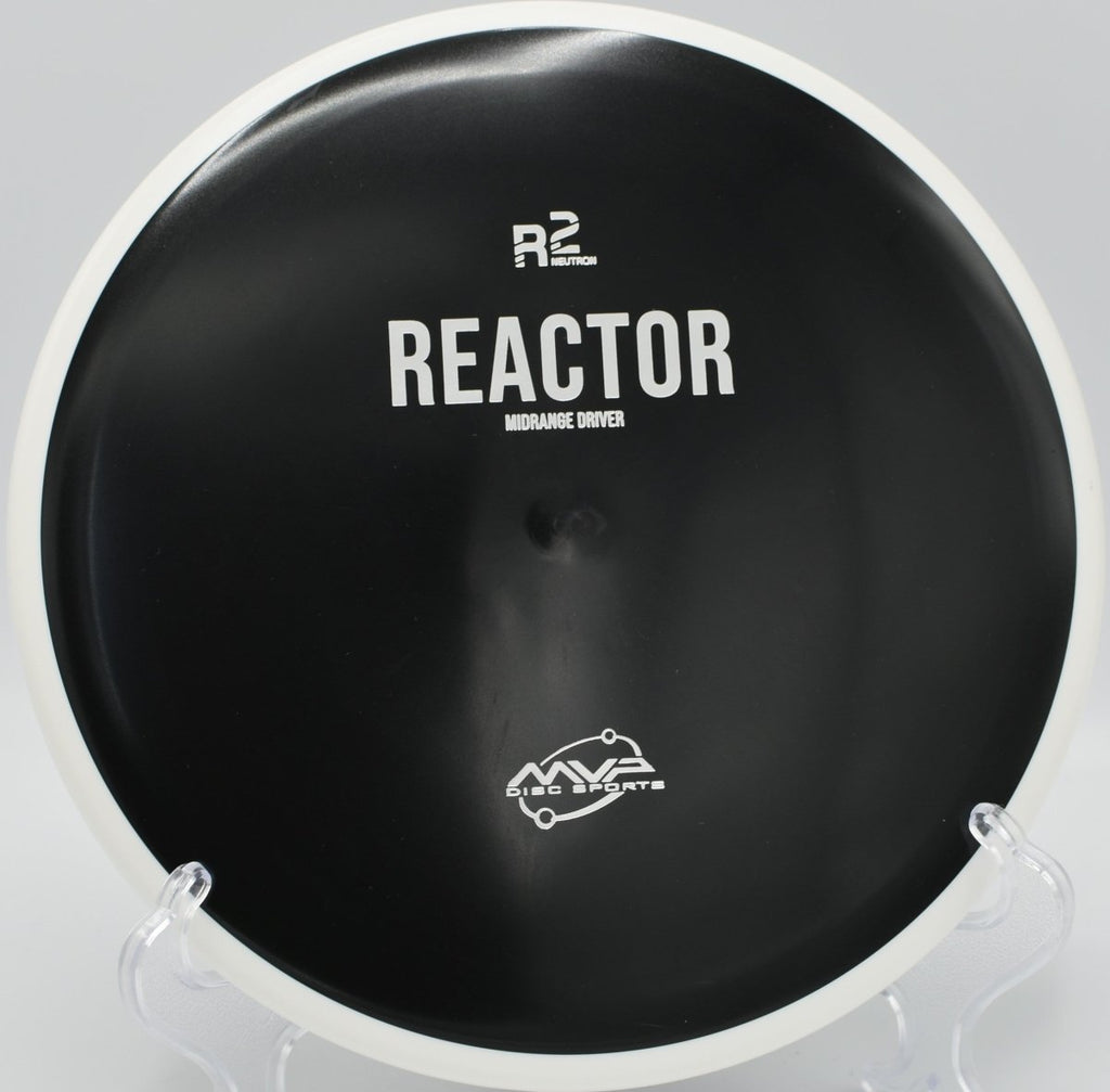 Gyropalooza Box R2 Neutron discs arranged for practice session at Caliber DGC in Sand Springs, OK