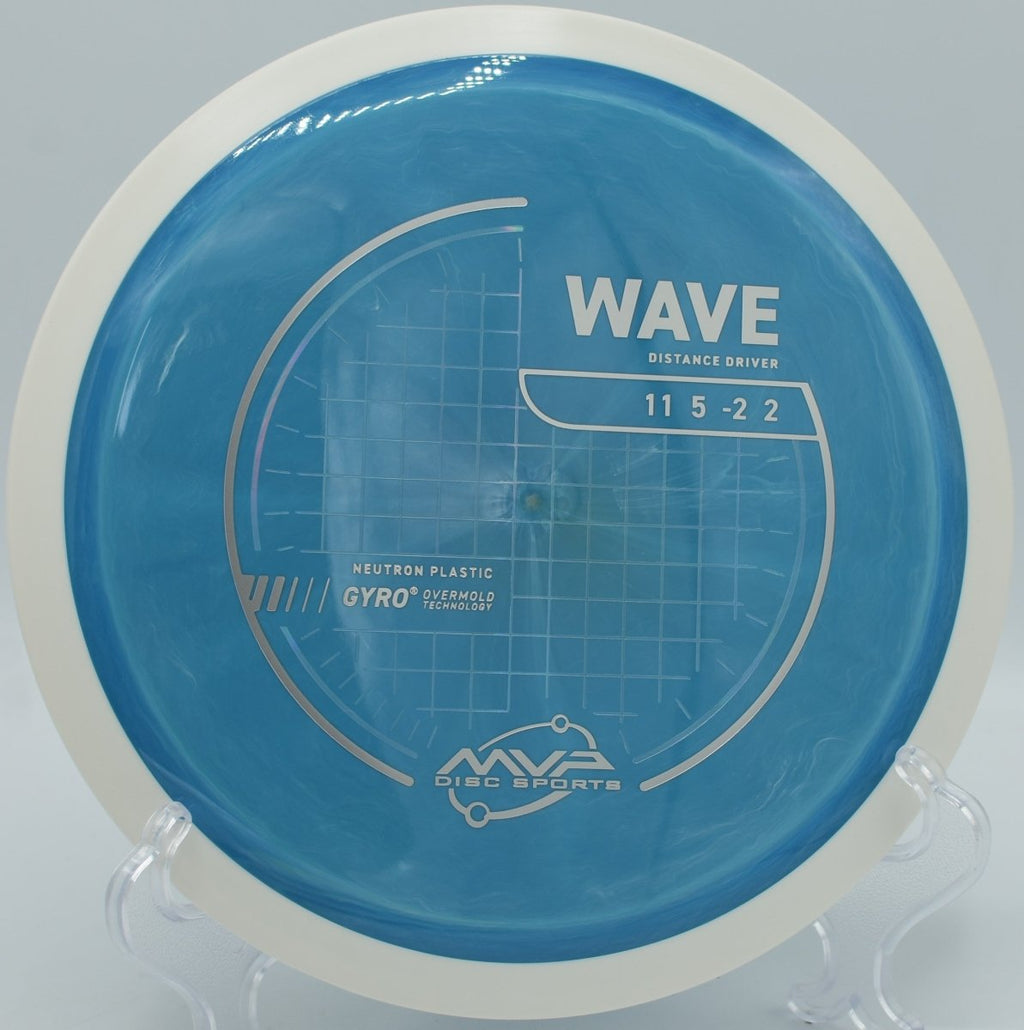 Neutron Wave penetrating flat release at Bicentennial Park Disc Golf Course in Provo, Utah, holding long glide before reliable fade