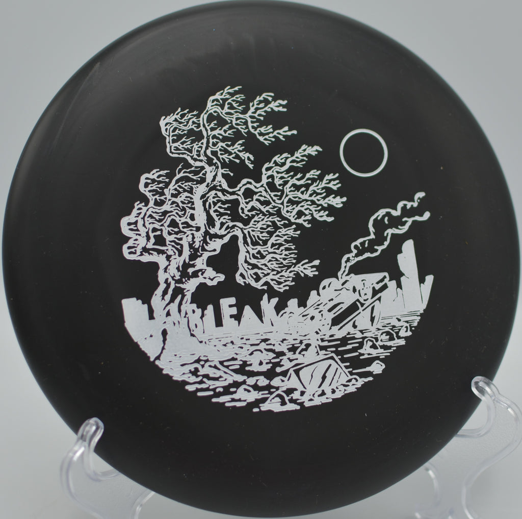 Doomsday Ration Bleak shaping a gentle turnover approach at Pioneer Trails DGC in Cleveland, TN, settling flat beside the pin.