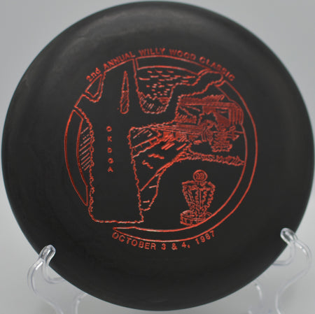 Pat Pending Preemie Aviar (Ultra Lightweight) sailing gently toward the cage at Blue Ribbon Pines Disc Golf Course in East Bethel, Minnesota, during a sunny afternoon round.