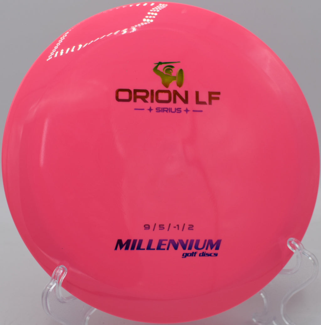 Millennium Orion LF ripping a controlled backhand drive with late fade at Harmony Bends in Columbia, Missouri.

