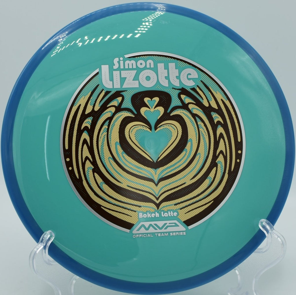 Neutron Bokeh wind-stable power shot at Riverwood DGC in Winchester, KY resisting turn