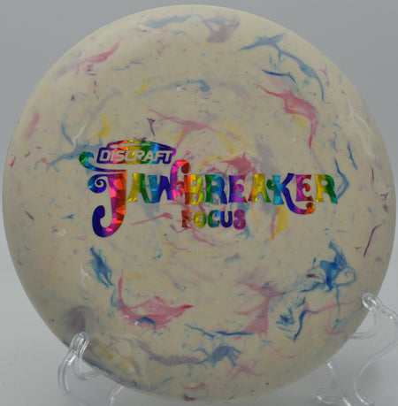 Jawbreaker Focus gliding flat on an approach shot at Pier Park in Portland, OR.

