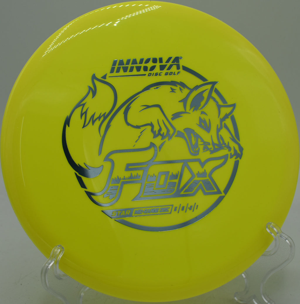 Innova Star Fox straight-flying midrange fading late at Iron Hill Disc Golf Course in Newark, Delaware.