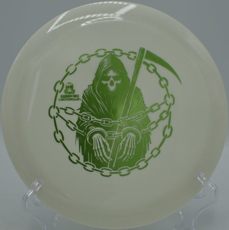 Survival Lockdown launching a straight-to-fade power shot at Highbridge Pines DGC in Highbridge, WI, gliding forward before a clean, late finish.