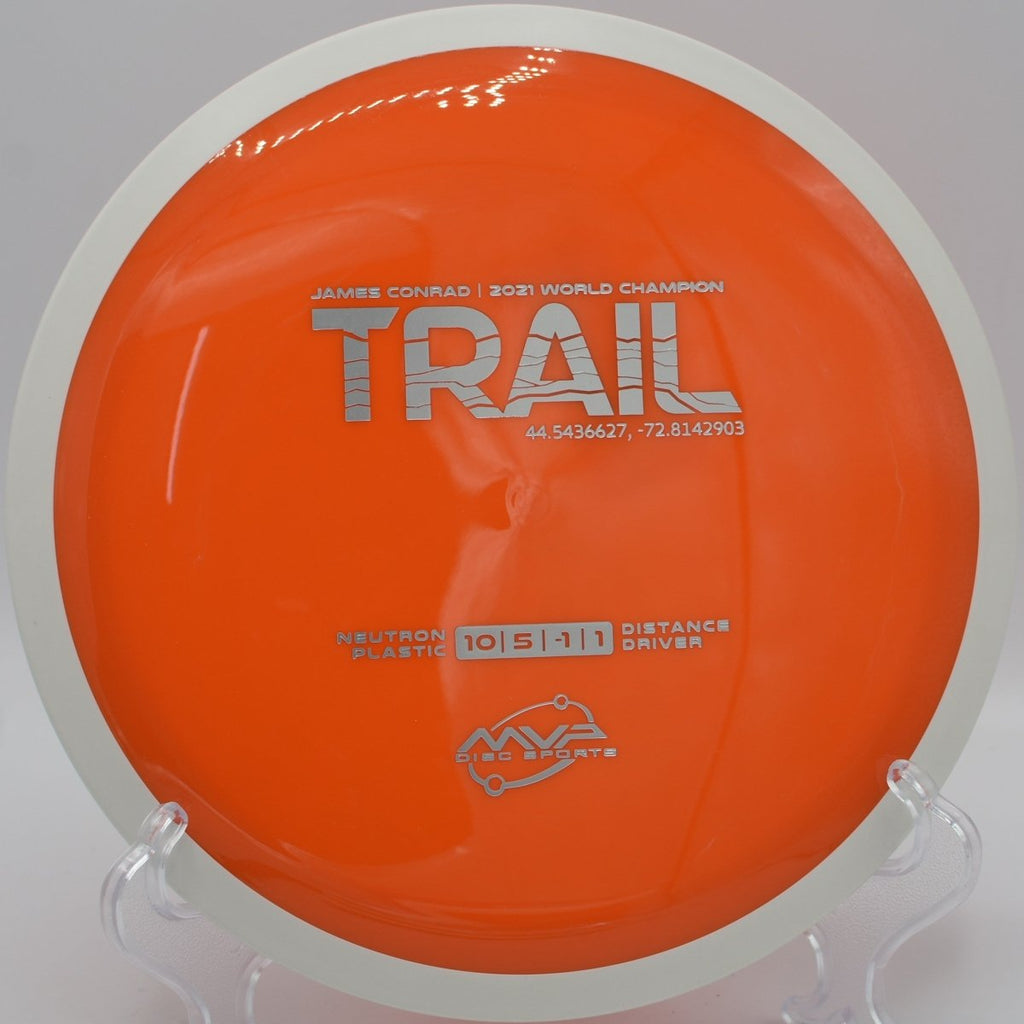Neutron Trail long S-curve at Grandview Park Disc Golf Course in Des Moines, Iowa