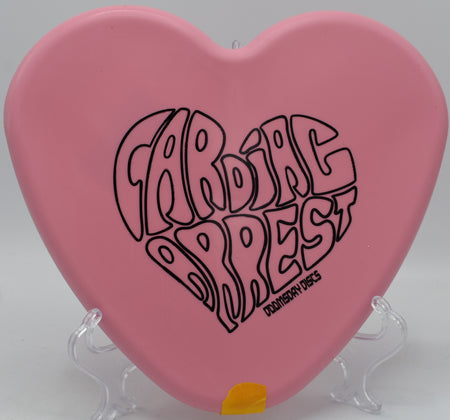 Cardiac Arrest Ration putter favored in Florida with nationwide shipping for quirky understable putting flights
