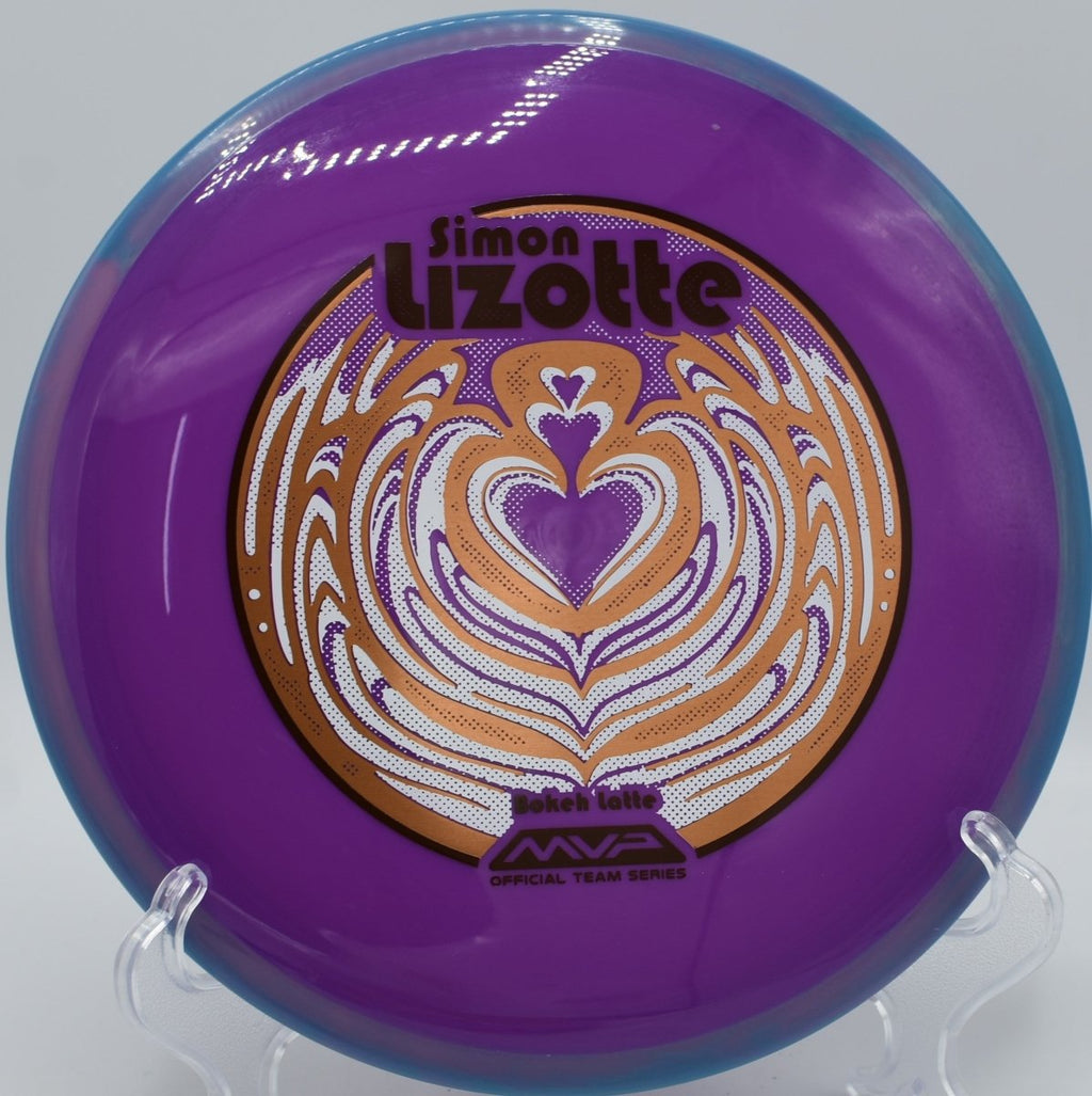 Neutron Bokeh anhyzer flex shot at White Oak DGC in Athens, OH holding forward carry