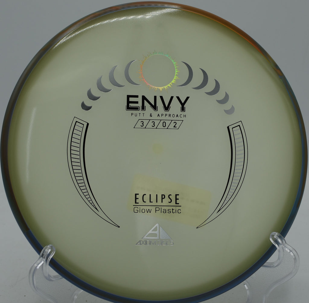 Eclipse Envy MVP glow plastic approach disc shaping controlled lines at Lincoln Ridge Disc Golf Course in Independence, Kentucky.