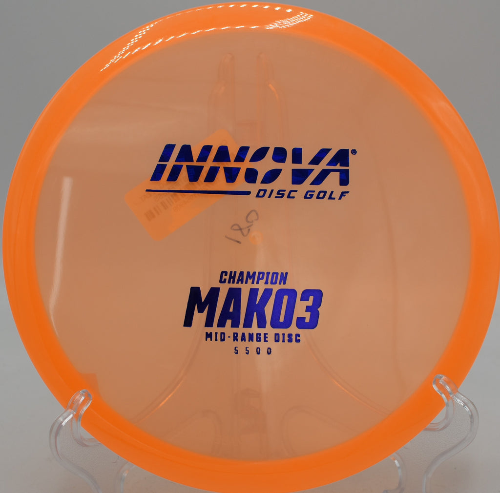 Smooth forehand line with a Champion Mako3 through dense trees at The Preserve in Clearwater, MN