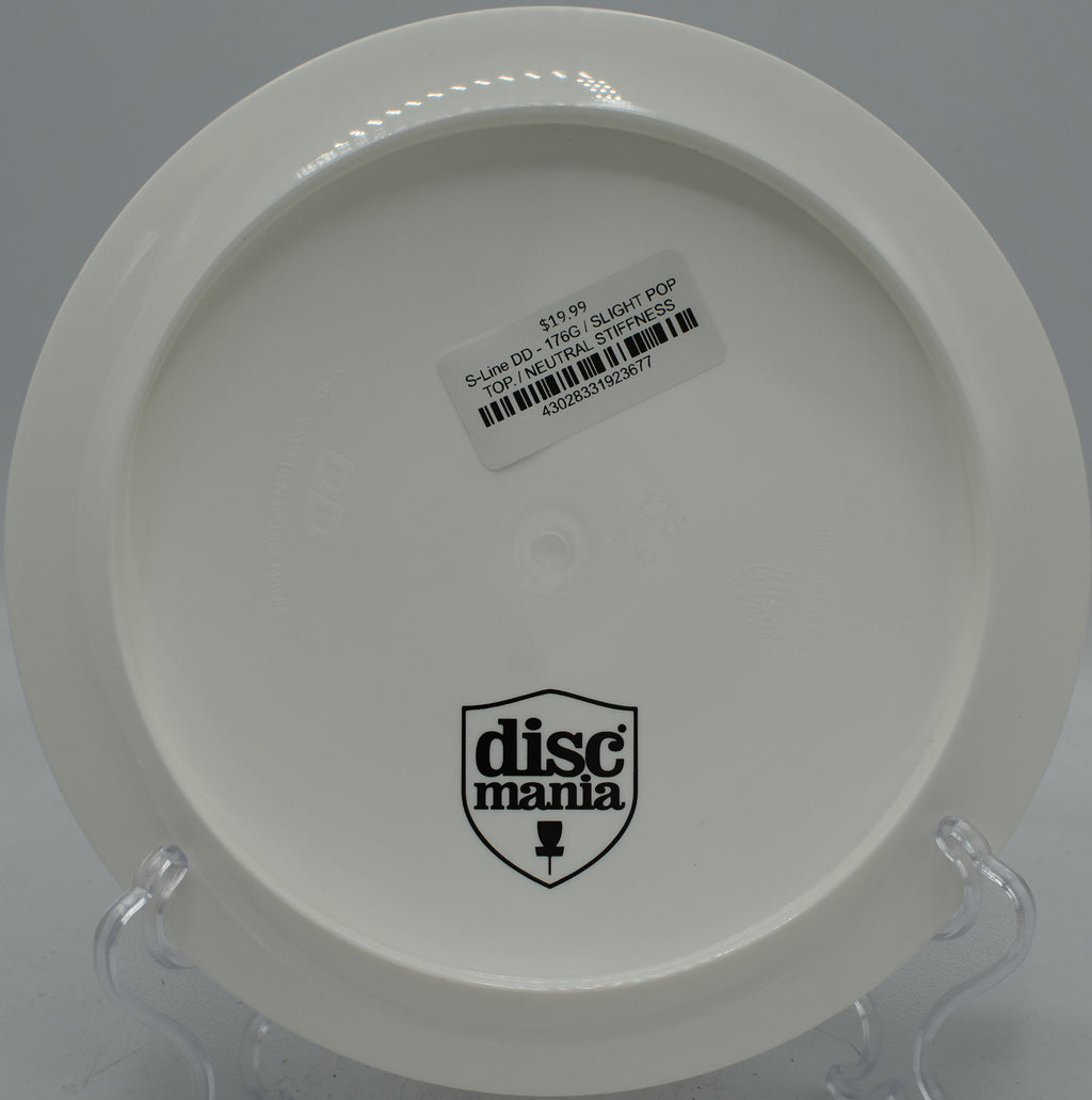 S-Line DD Discmania versatile distance driver flying clean flex shots at Northwood Black Disc Golf Course in Morton, Illinois.