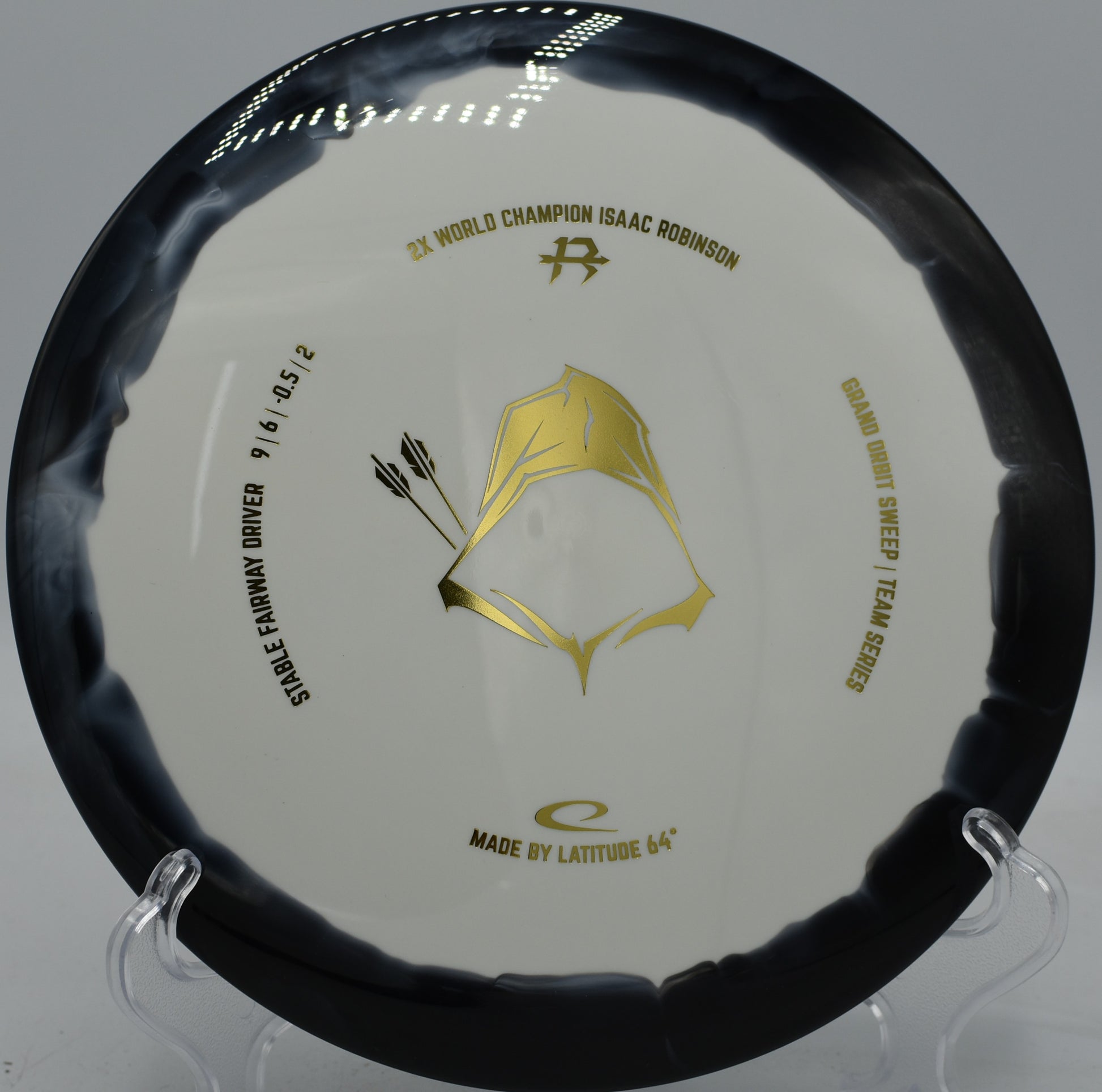 Forehand flex line with the Grand Orbit Sweep pushing out wide before fading back to center fairway at Northwood Black.

