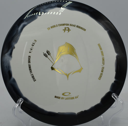 Forehand flex line with the Grand Orbit Sweep pushing out wide before fading back to center fairway at Northwood Black.

