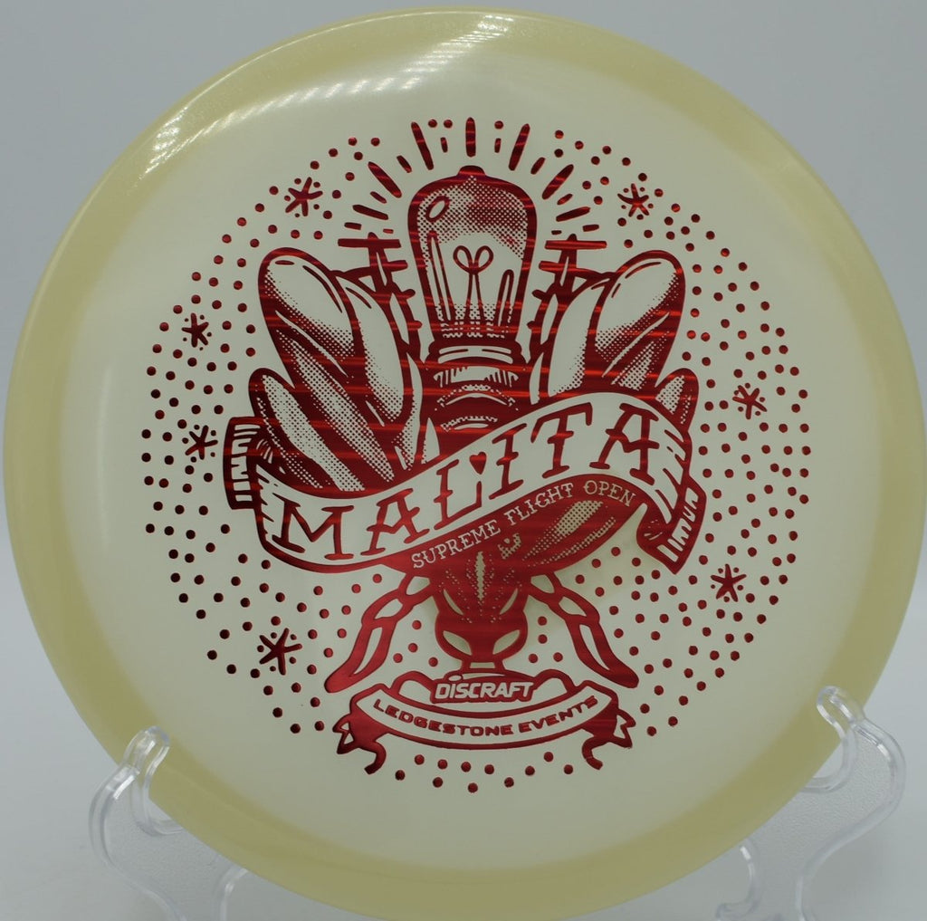 SFO Mega Glo Malita straight pushing tunnel shot with soft fade at Kit Carson Park DGC in Escondido, CA