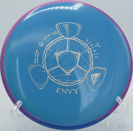 MVP Neutron Envy flying flat with controlled power, fading just outside the bullseye at Eagles Crossing.

