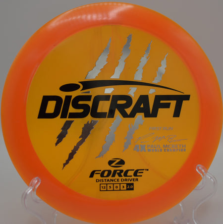 4 Claw Force unleashing a powerful flex line at Bear Creek Disc Golf Course in Grapevine, Texas, showcasing its elite overstability and max-distance potential.