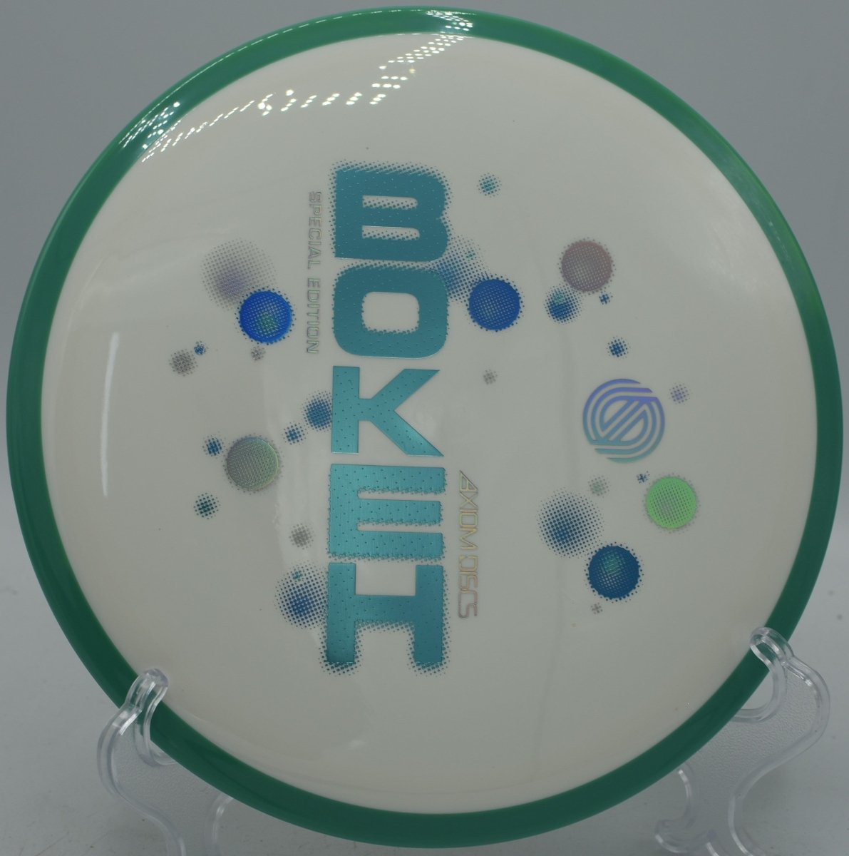 Axiom Neutron Bokeh featured at Sandy Point DGC, Lac du Flambeau WI for dependable glide