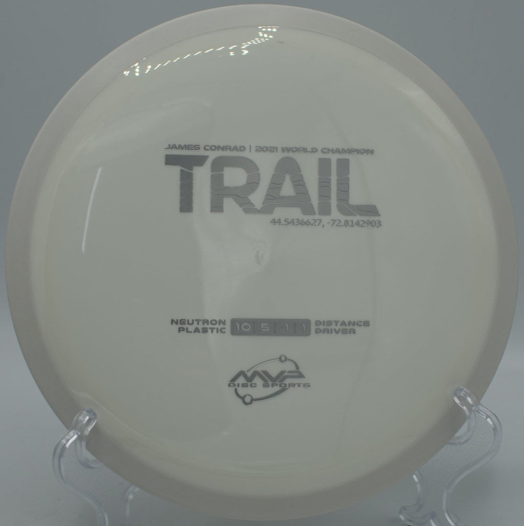 Neutron Trail sweeping turnover at Springvale Park Disc Golf Course in Kalamazoo, Michigan