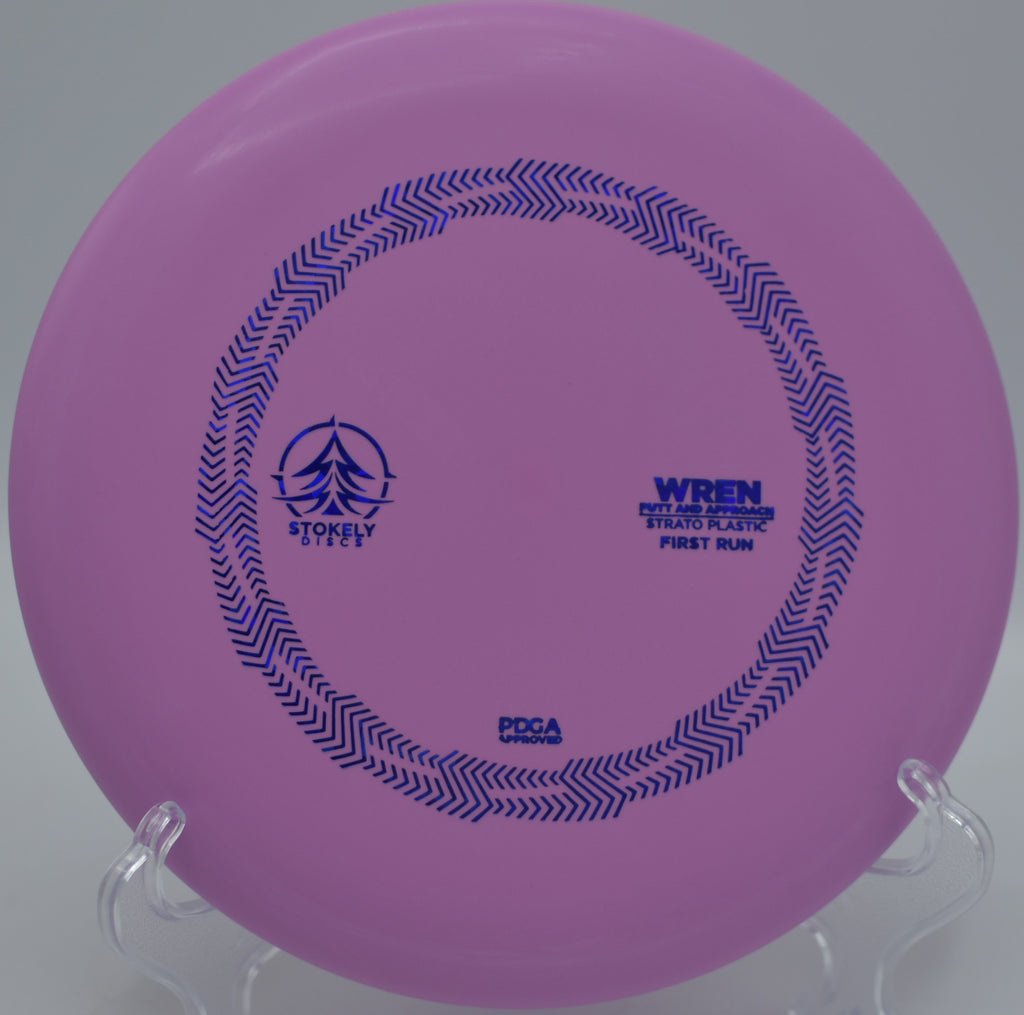 Controlled anhyzer putt with the Strato Wren finishing softly at Hammond Hill Disc Golf Course in Hastings, Michigan.