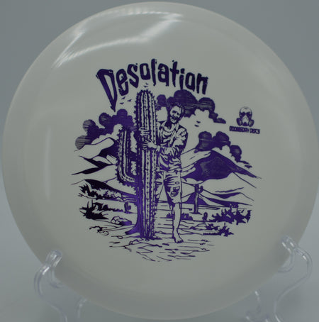 Doomsday Survival Desolation carving a controlled flex shot at Peninsula Park DGC in Newport News, VA, bending cleanly around a guarded fairway corner.