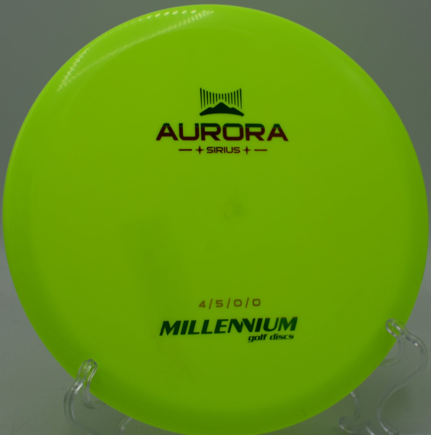 Stable midrange flight from a Sirius Aurora MS during a touch backhand at North Cove DGC in Marion, North Carolina.


