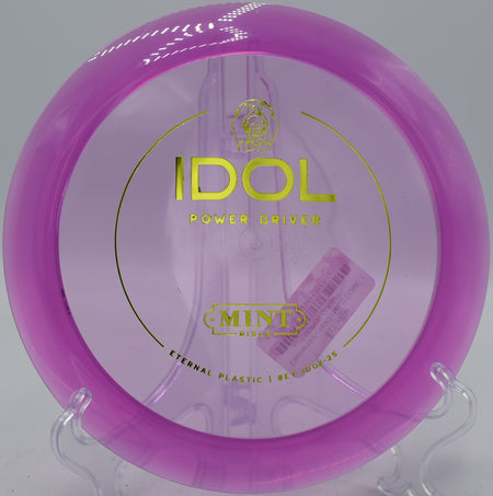 Mint Discs Eternal Idol stable driver launched on a power backhand at Blue Ribbon Pines in East Bethel, Minnesota