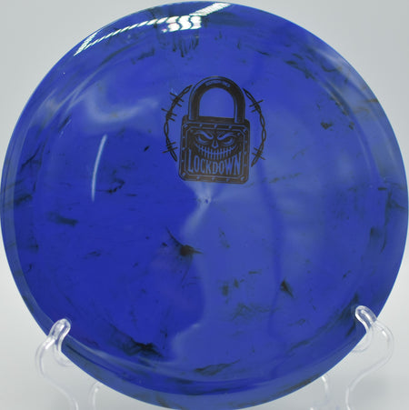 Doomsday Shockwave Lockdown threading a low, torque-heavy shot at Sunset Park DGC in Las Vegas, NV, holding line before collapsing left on command.