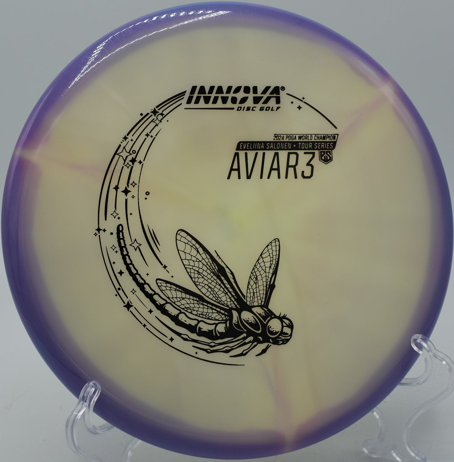 Glowing Halo Aviar3 lined up for a forehand flick at Water Works Park in Kansas City, Missouri

