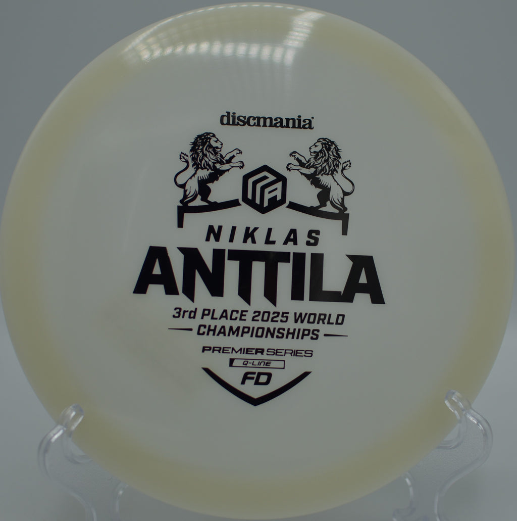 Discmania Premier Series FD Q-Line streaking through early morning fog at Idlewild Disc Golf Course in Burlington, Kentucky.