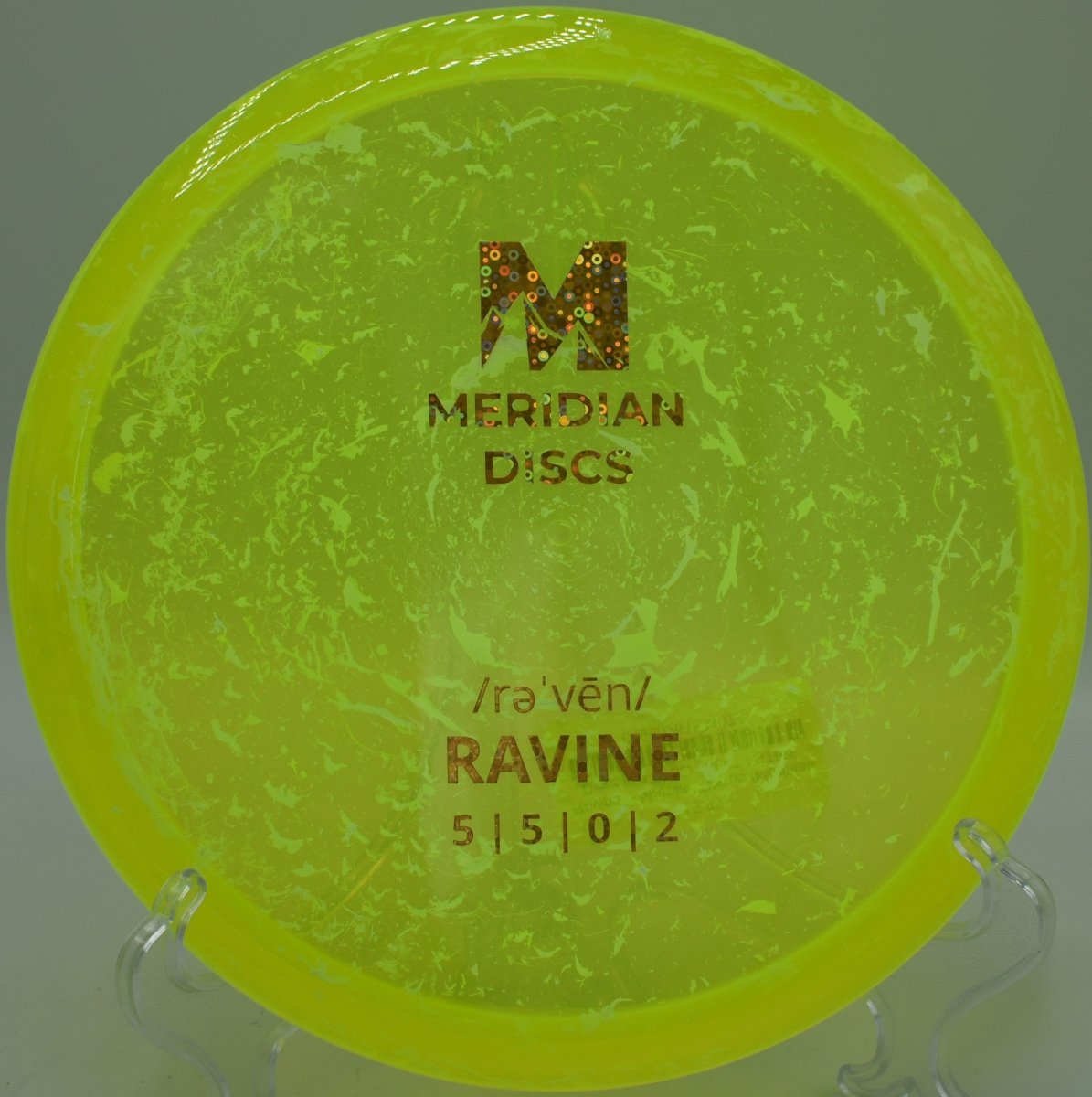 Ravine Marbled Clarus glide-forward mid holding commit angle at Lincoln Ridge DGC in Independence, KY