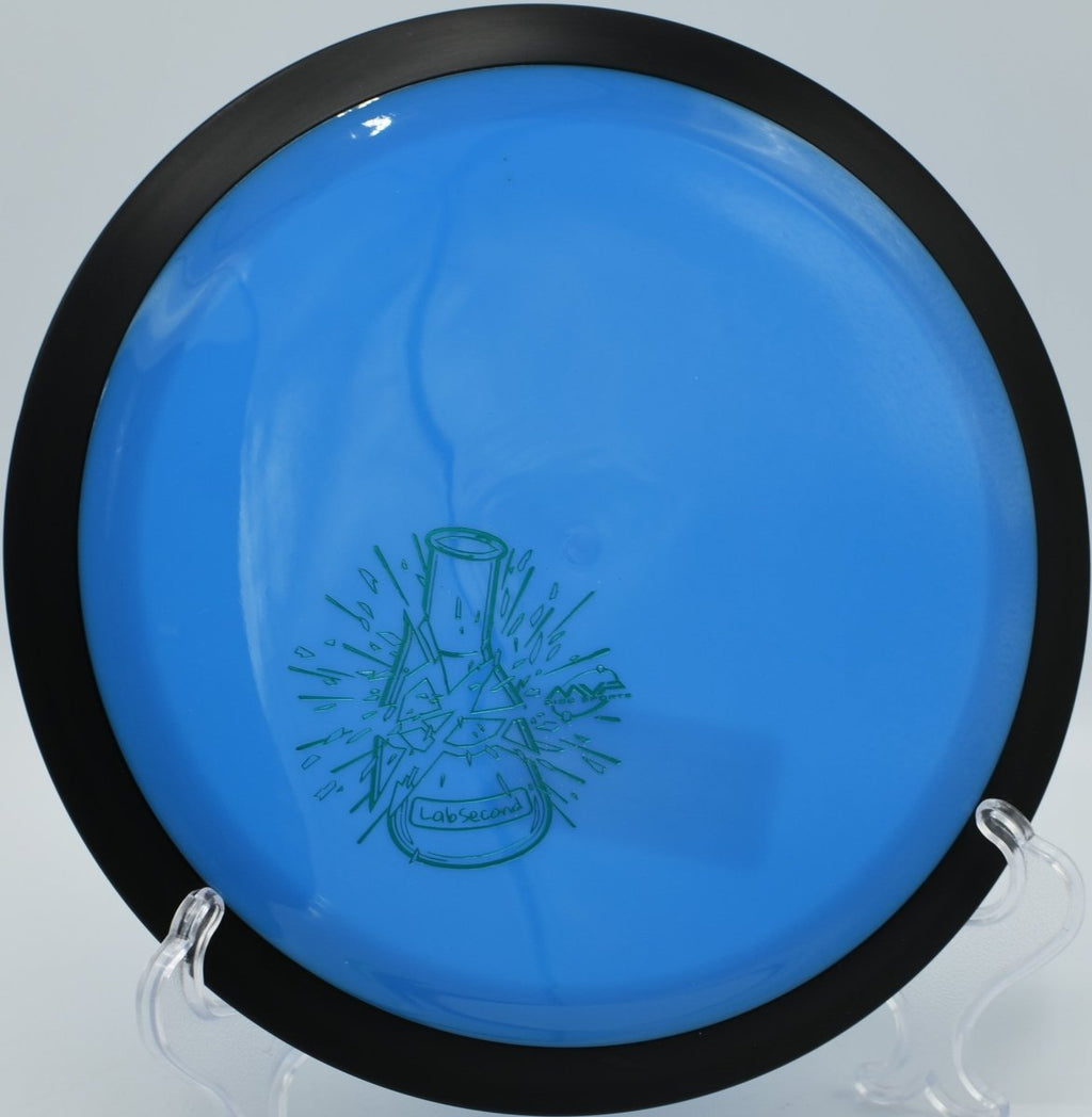 Gyropalooza Box Neutron distance molds arranged for field testing at Kit Carson Park DGC in CA