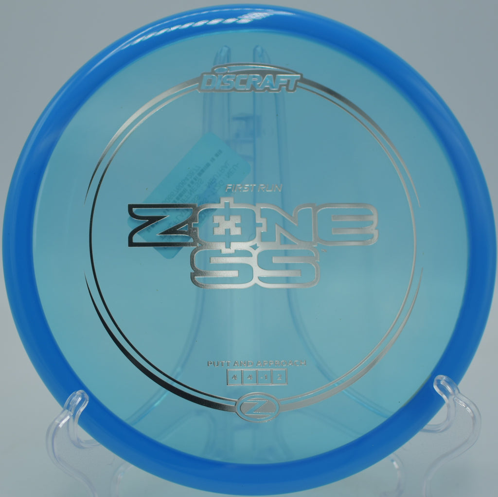 Discraft First Run Z Zone SS executing a flat release at West Thompson Lake DGC in North Grosvenordale, CT