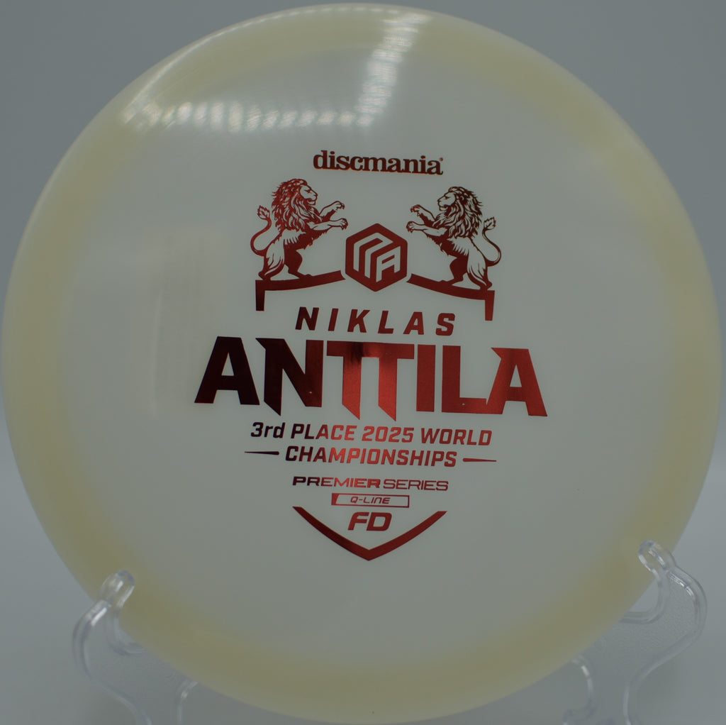 Premier Series FD Q-Line gliding with massive control at Eagles Crossing Disc Golf Course in Hawk Point, Missouri.