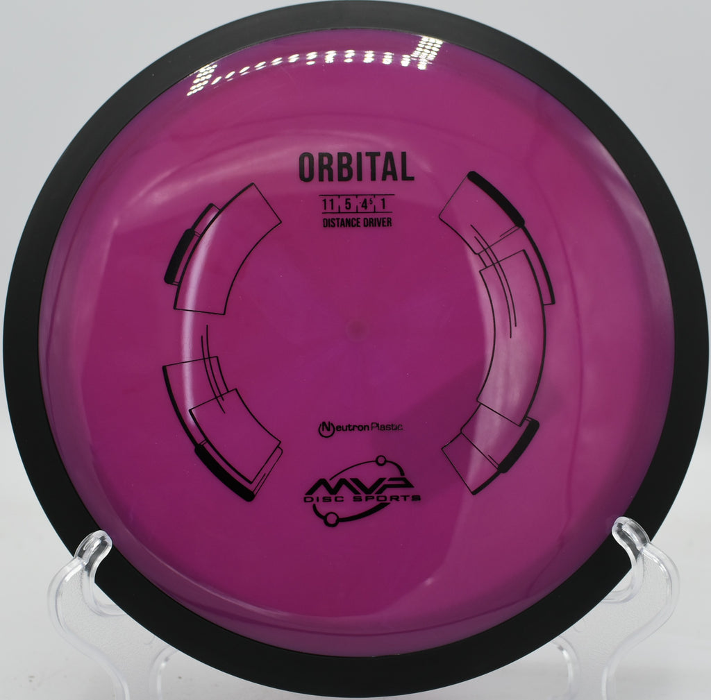 Understable backhand shot with the Neutron Orbital drifting through a wooded tunnel at Brackett’s Bluff.

