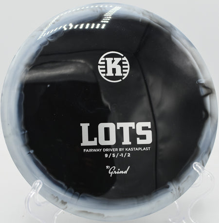 K1 Grind Lots holding a straight fairway line through tight woods at Maple Hill DGC in Leicester, Massachusetts.

