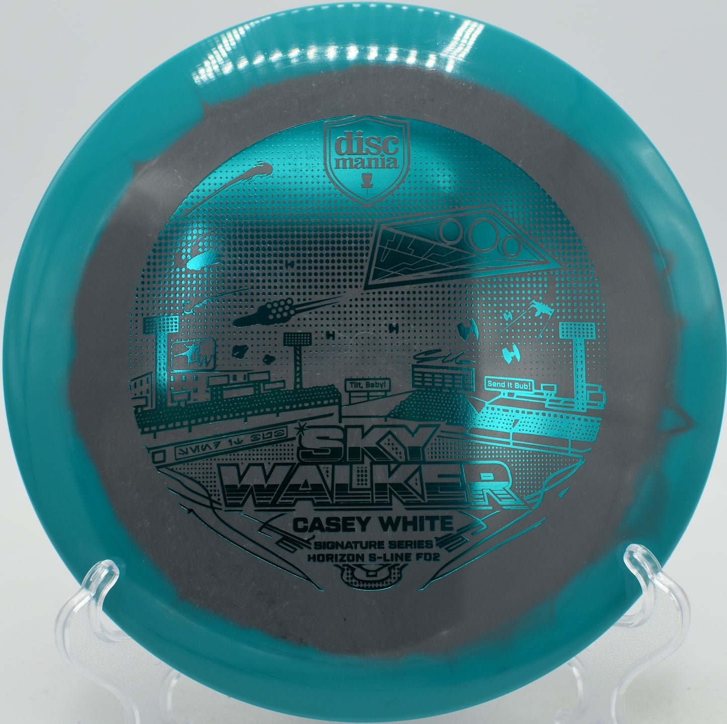 Discmania Horizon FD2 dual-color stable throw at Renny Gold Disc Golf Course in Charlotte, North Carolina