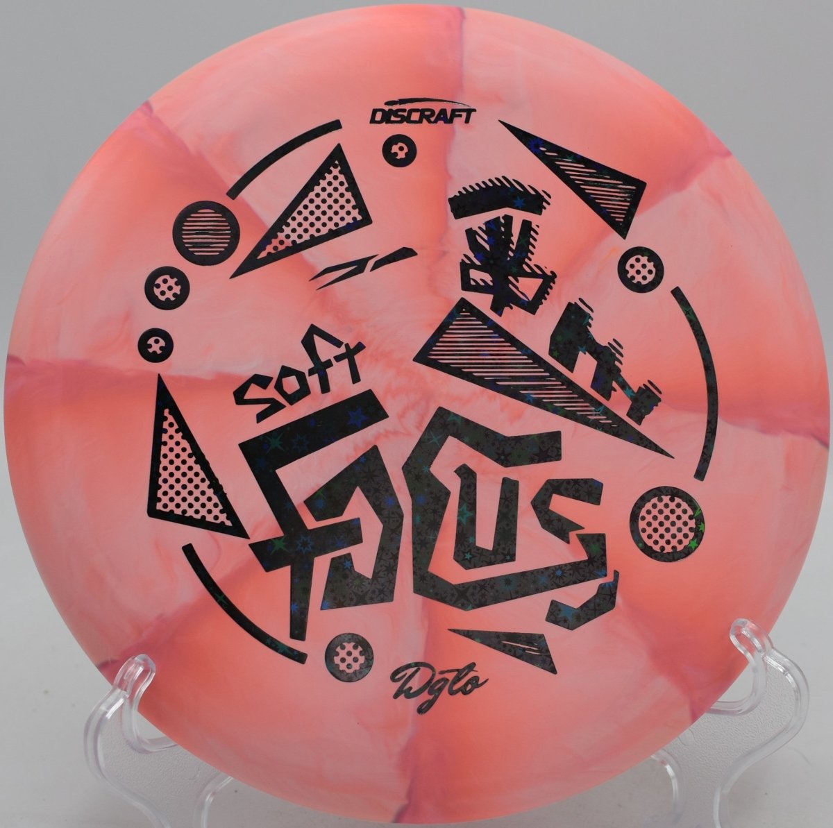 DGLO Soft Swirl Focus putter popular across Oregon disc golf courses for consistent putting