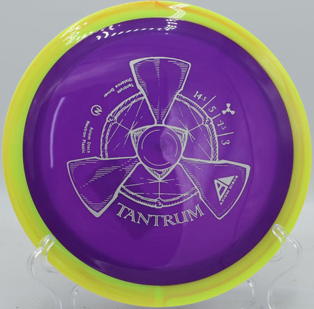 Tantrum in Neutron plastic flying flat before turning gently and fading into Circle 1 at Northwood Black.

