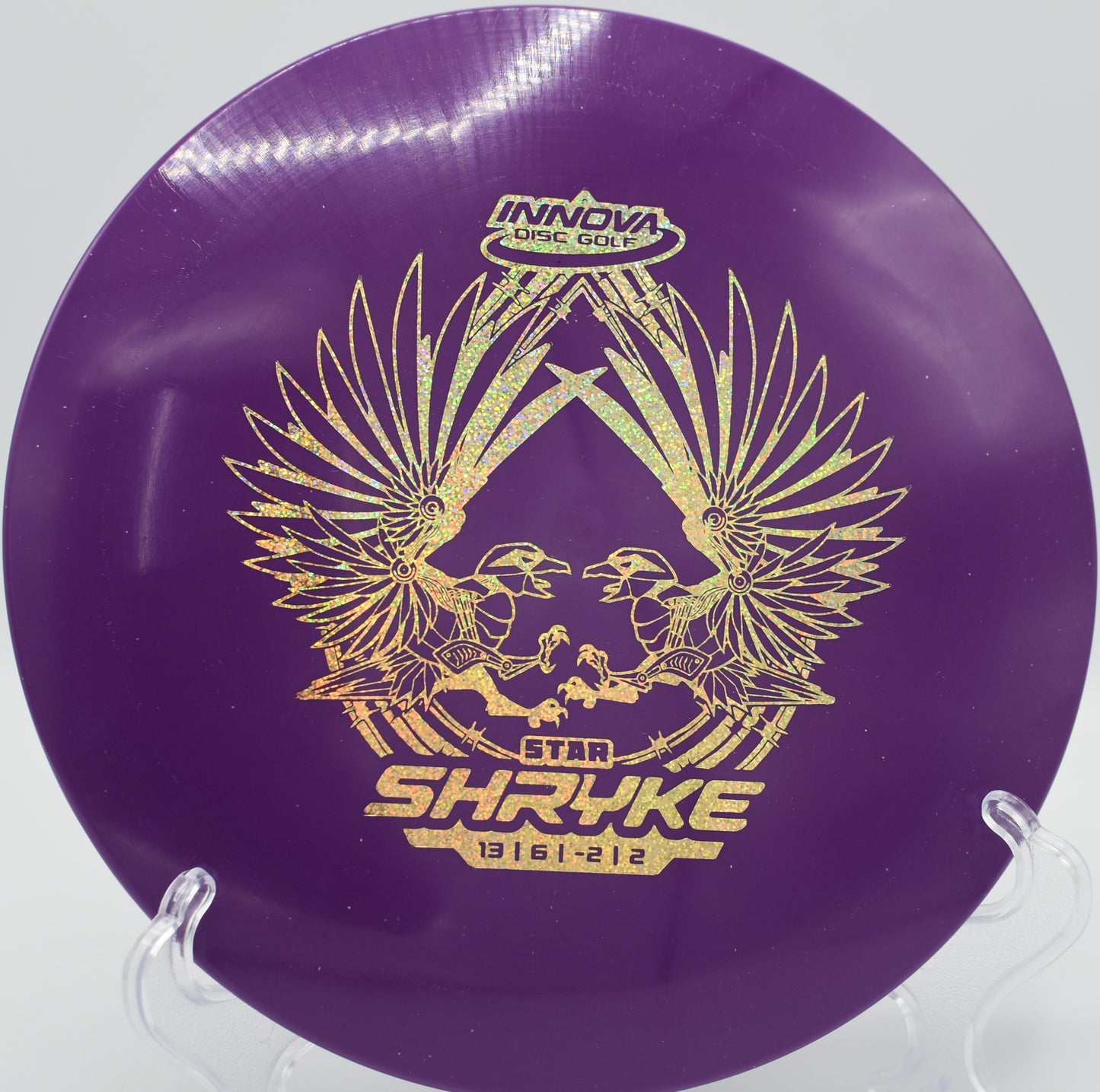 Star Shryke driver soaring over an open fairway at Selah Ranch Disc Golf Course in Talco, Texas, offering effortless distance and gentle turn for max glide.