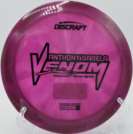 Z Swirl Venom finishing strong with sharp fade at Eagles Crossing in Hawk Point, Missouri.

