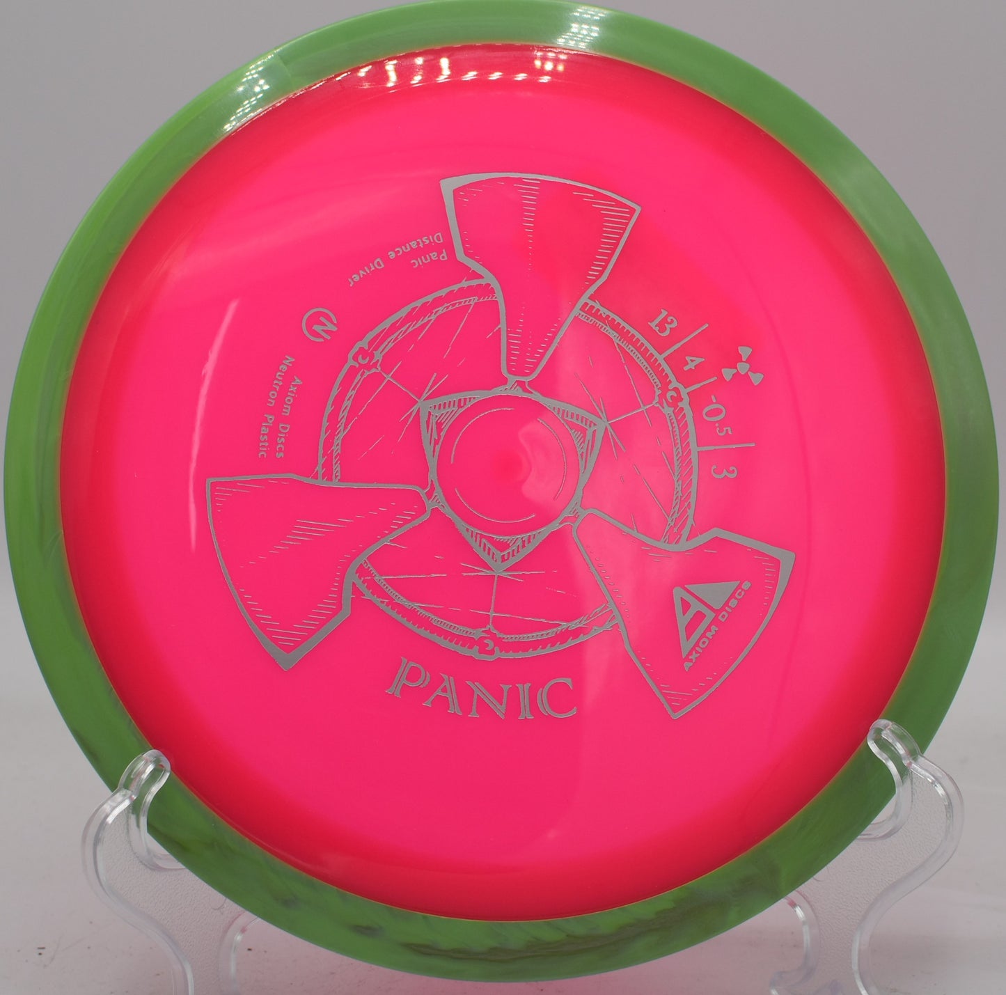 Neutron Panic slicing through a stiff headwind on hole 5 at Harmony Bends in Columbia, MO

