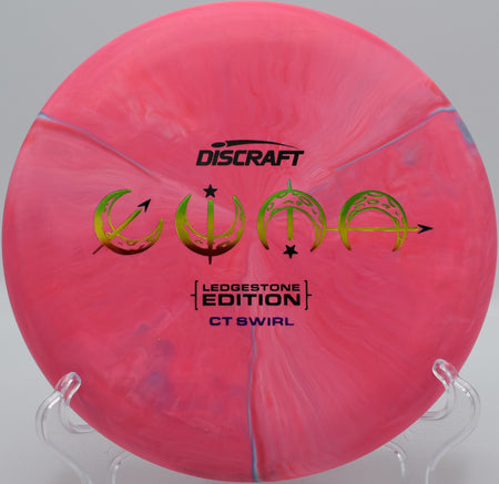 Discraft CT Swirl Luna hyzer putt at Eagles Crossing Disc Golf Course in Hawk Point, Missouri

