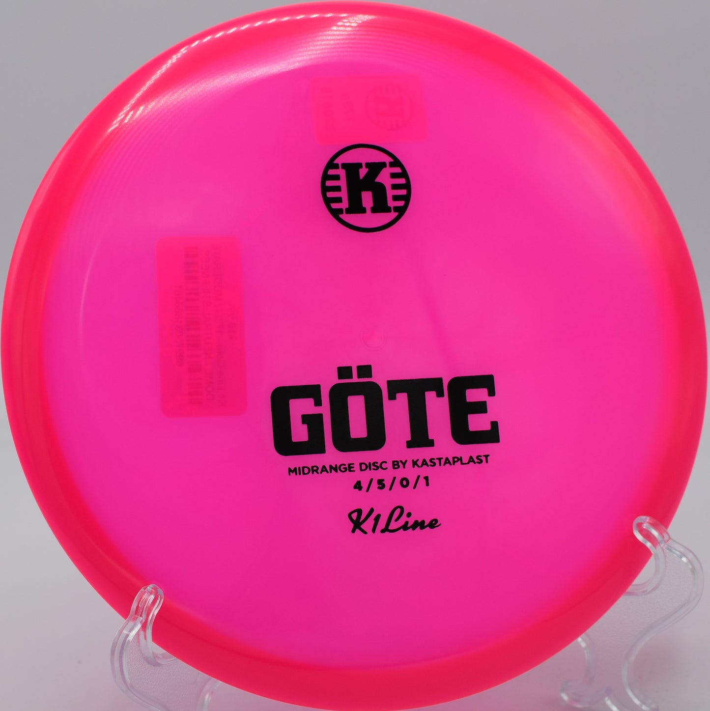K1 Gote carving a soft hyzer at Trophy Club Disc Golf Course in Trophy Club, Texas.

