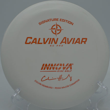 KC Pro Aviar firm beaded putter smashing chains at Maple Hill Disc Golf Course, Leicester MA