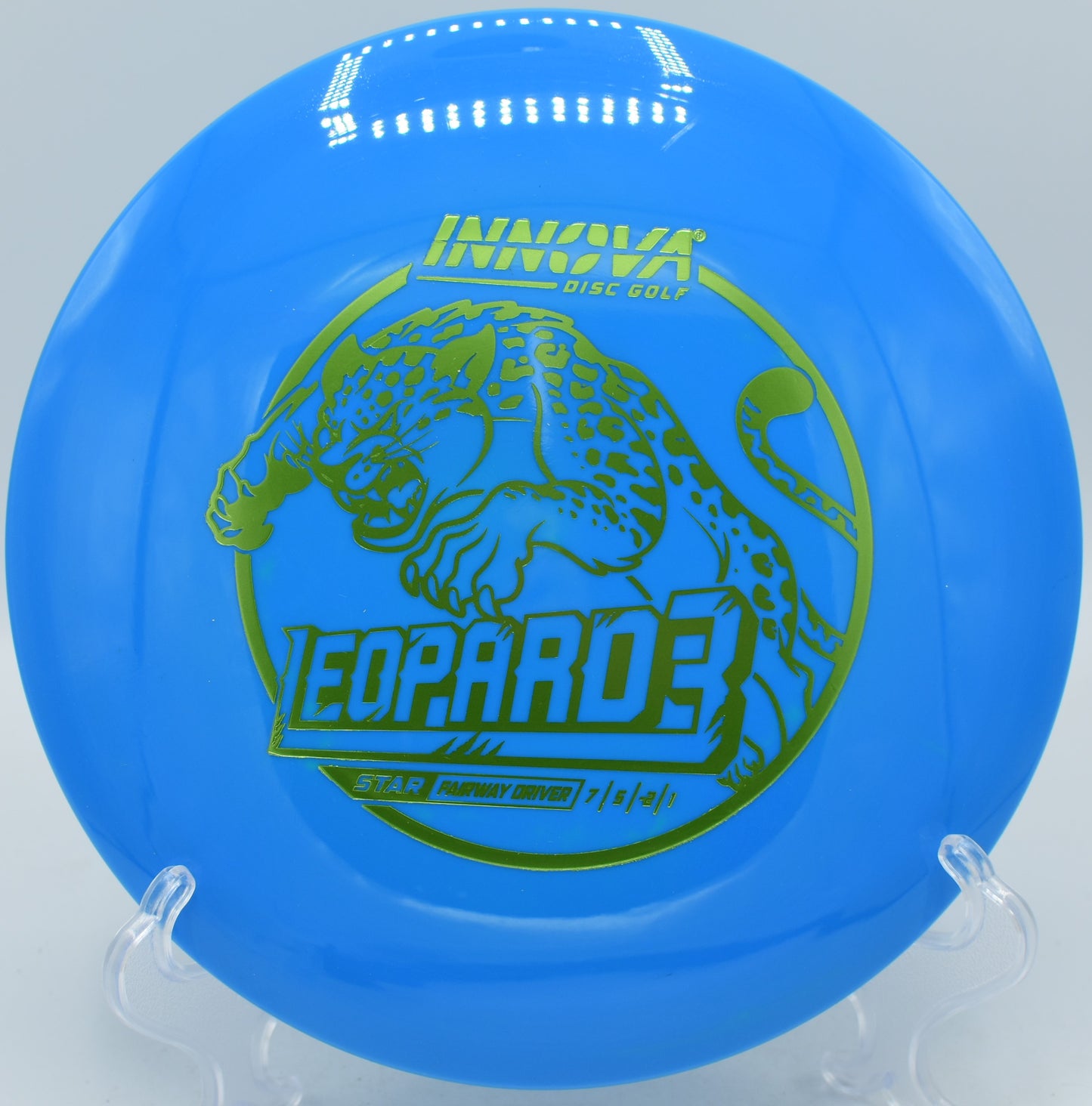 Star Leopard3 gliding smoothly down the fairway on Hole 6 at Lucky Mud Disc Golf Course, Skamokawa, Washington.
